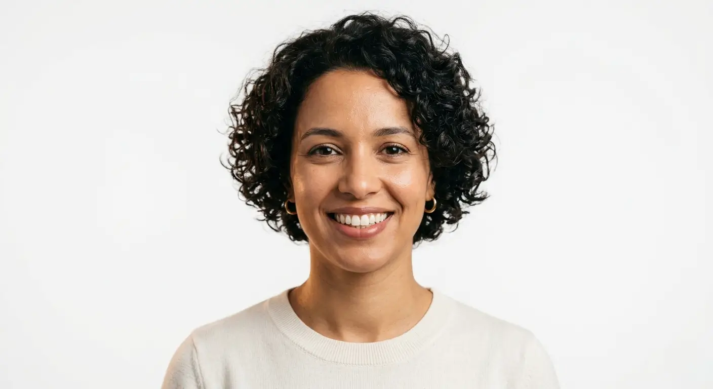 Patiente souriante au Cabinet dentaire Dr. Bennani Doubli Samia, Marrakech